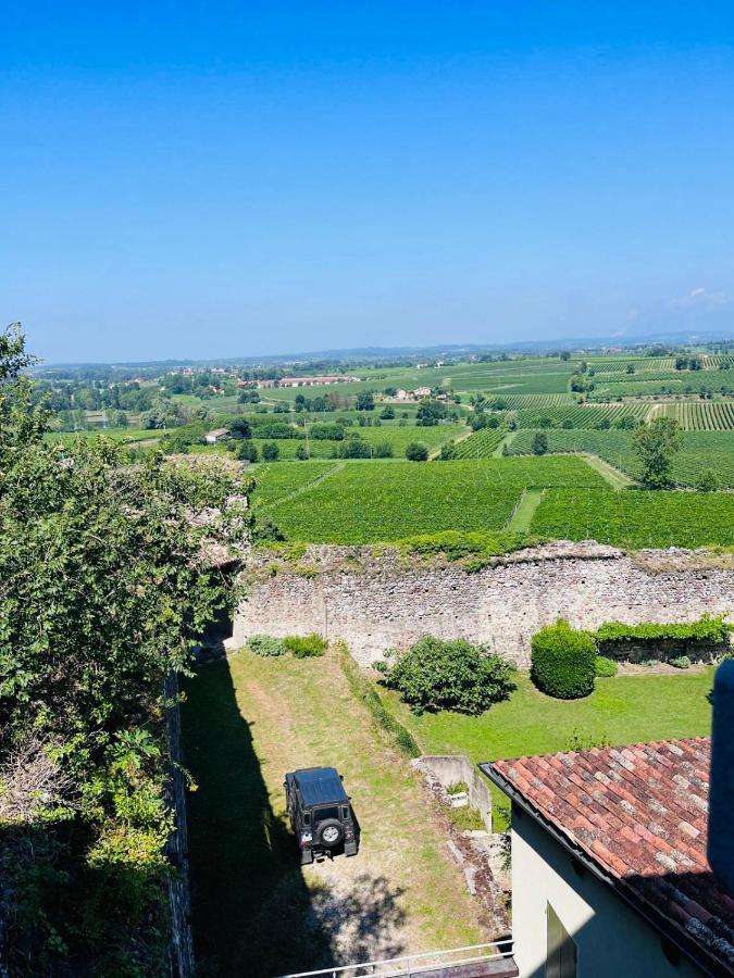 Apartamento Thomas' Castle Pozzolengo Exterior foto