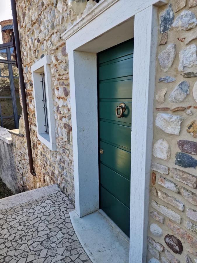 Apartamento Thomas' Castle Pozzolengo Exterior foto