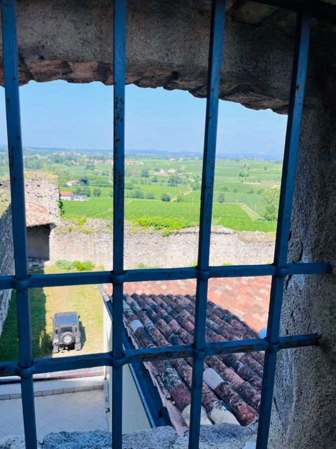 Apartamento Thomas' Castle Pozzolengo Exterior foto