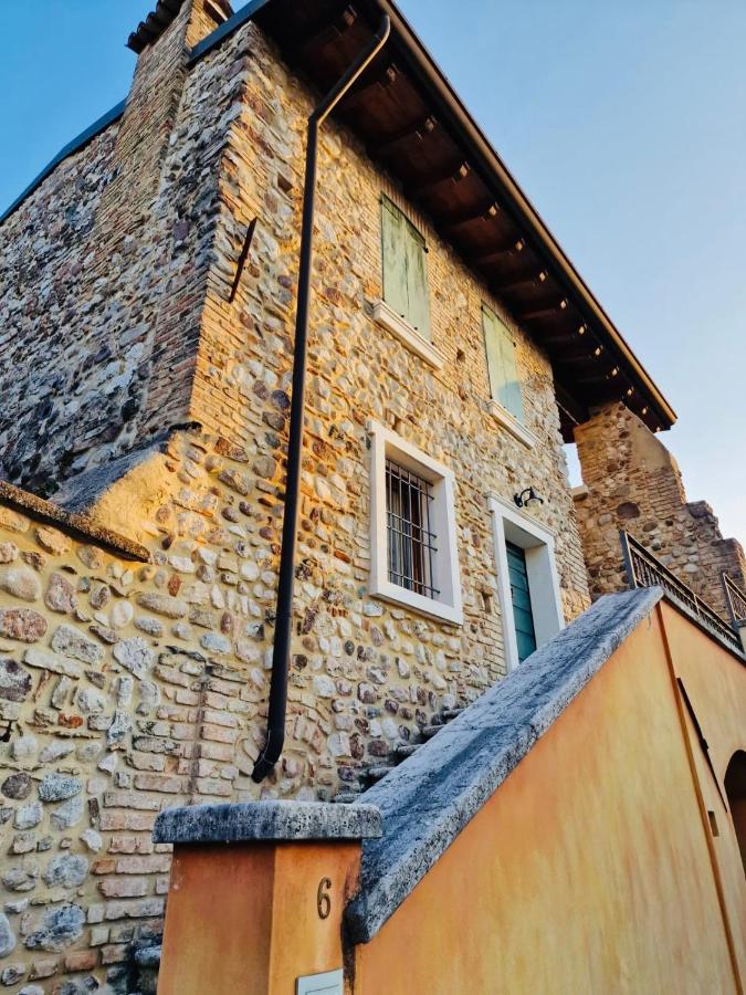 Apartamento Thomas' Castle Pozzolengo Exterior foto