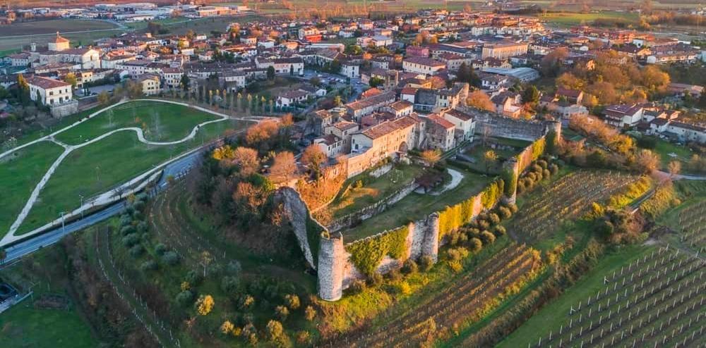 Apartamento Thomas' Castle Pozzolengo Exterior foto